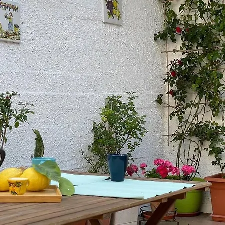 Casa Di Nicola_ Casetta Gialla 펜션